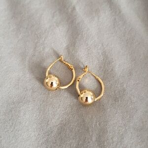 Gold hoop with bead - NEW